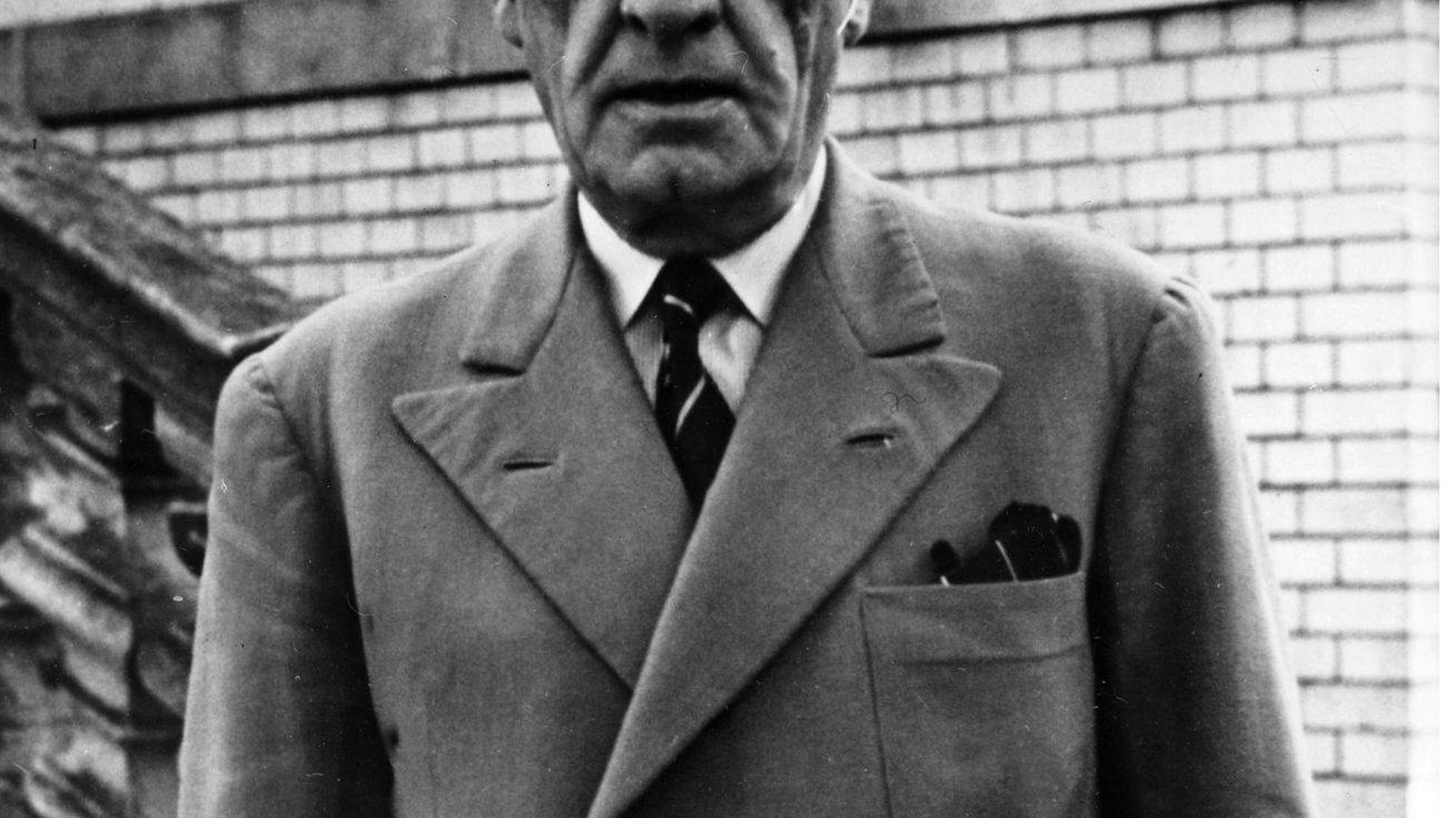 Ortega y Gasset, filósofo: "El enamoramiento es un estado de miseria mental en que la vida de nuestra conciencia se estrecha y se empobrece"