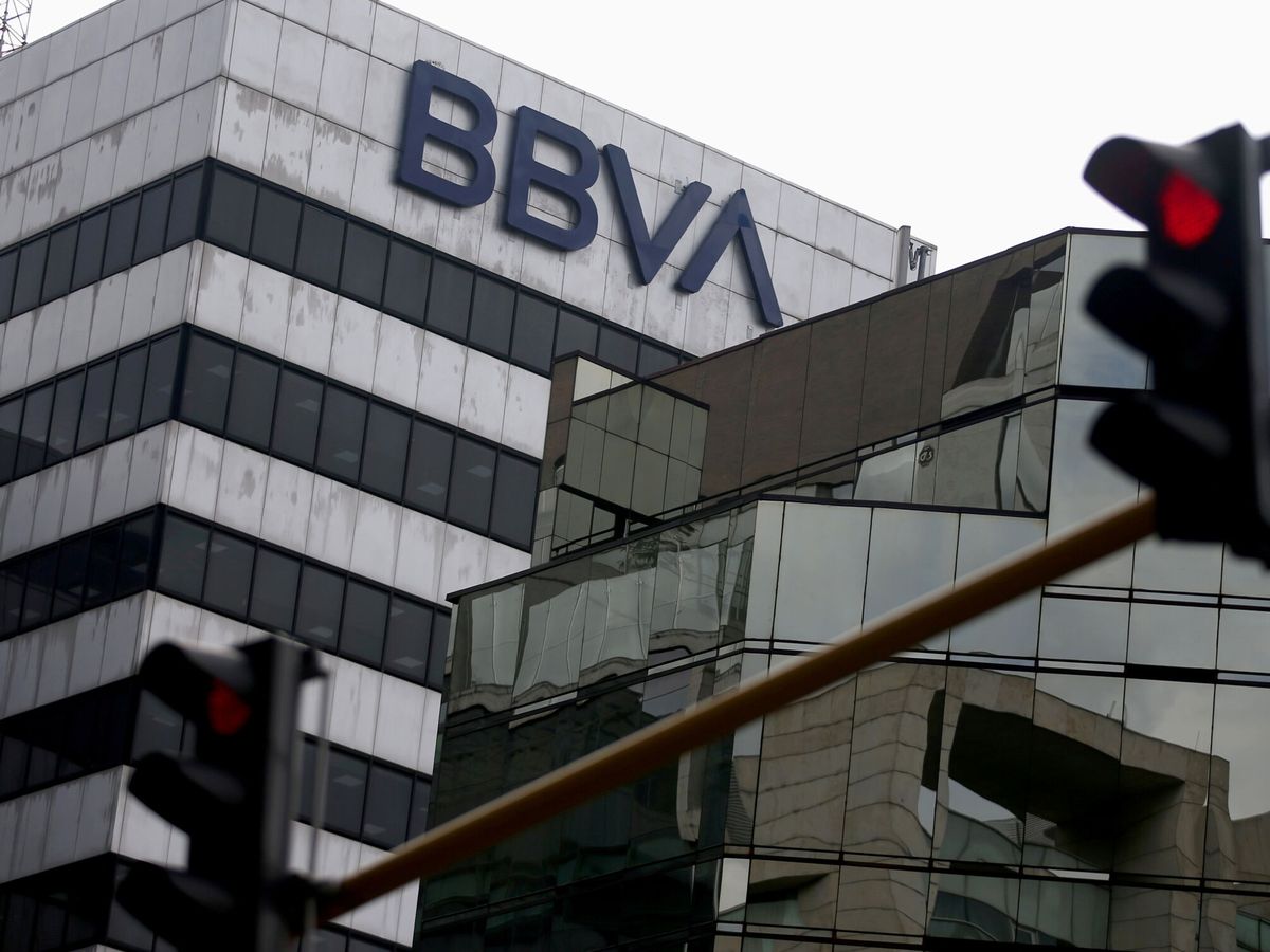 Foto: Imagen de archivo del logo de BBVA en una de sus sedes. (Reuters/González)