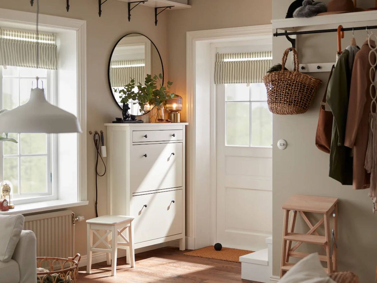 Tres propuestas de Ikea para conseguir un recibidor funcional en casa