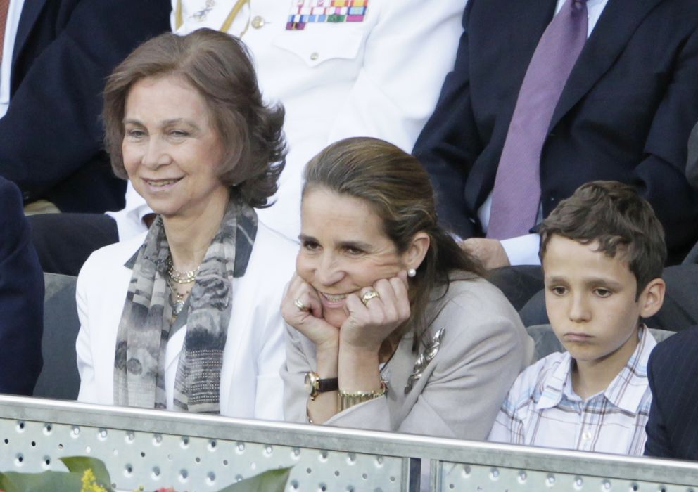 Foto: La Reina, la Infanta Elena y Froilán en una imagen de 2010 (I. C)