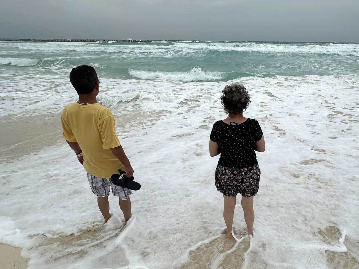 Foto: Turistas en Cancún, a la espera de Beryl. (EFE/Alonso Cupul)