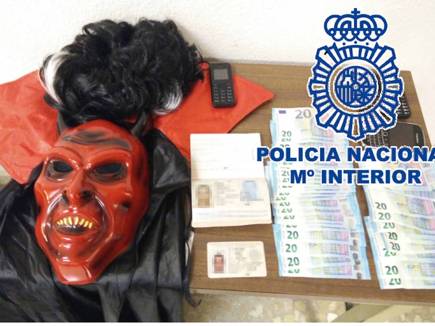 Careta incautada a un sicario en Málaga en una de las operaciones policiales.