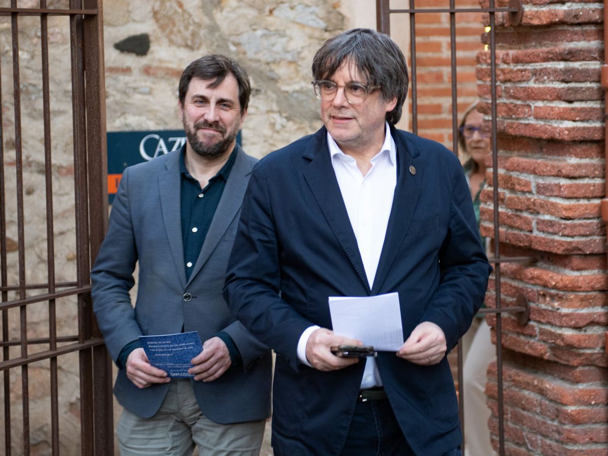 Foto: El eurodiputado Antoni Comín y el expresidente de la Generalitat, Carles Puigdemont. (EFE) 