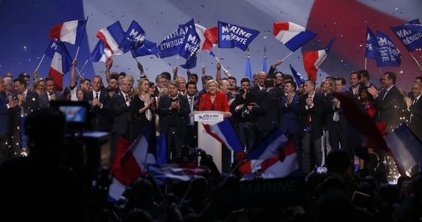 Foto: Marine Le Pen, líder del Frente Nacional, durante un mitin de campaña en París, el 17 de abril de 2017. (Reuters) 