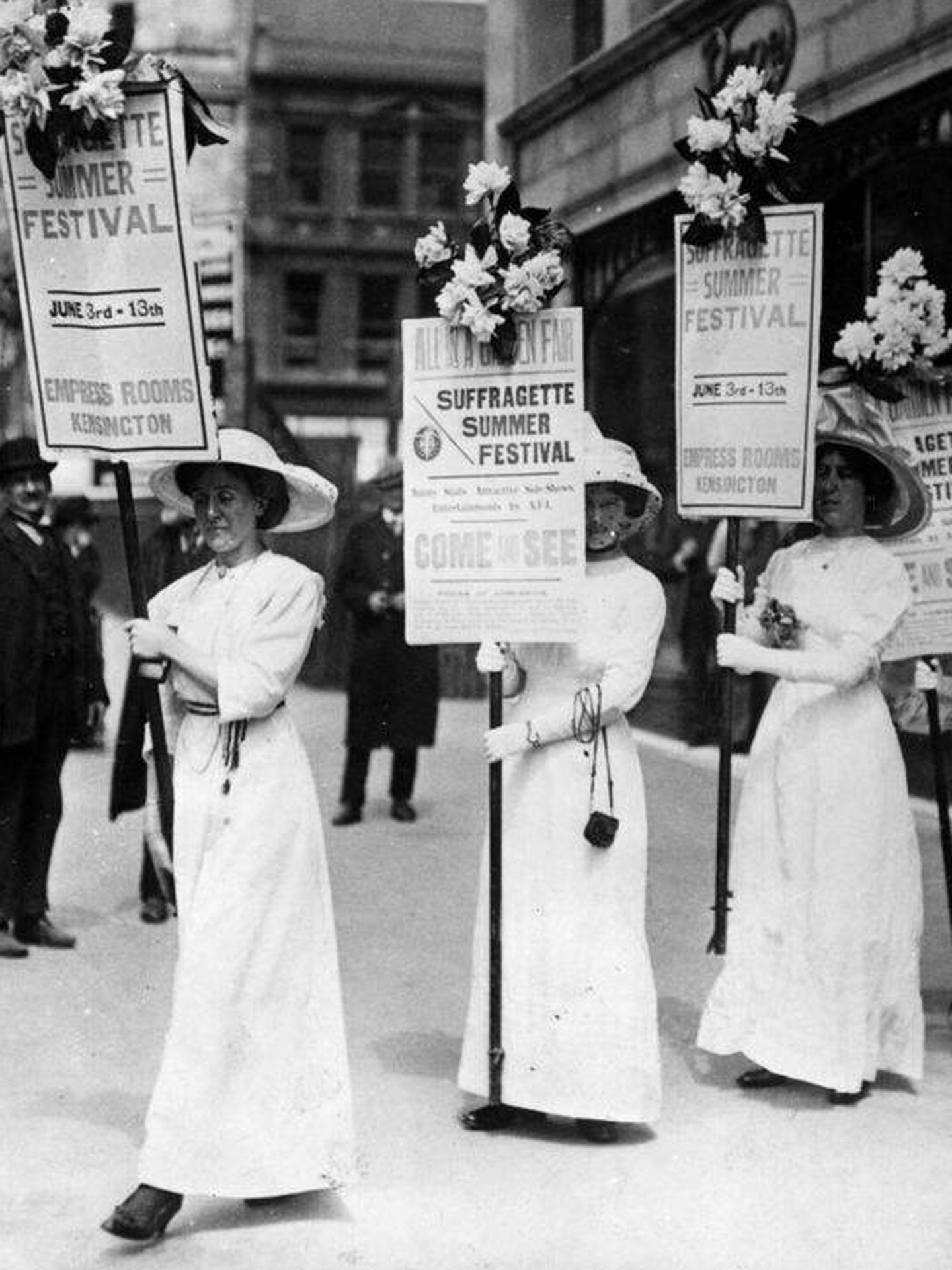 Mayo de 1913, sufragistas reunidas por sus derechos. (Getty)