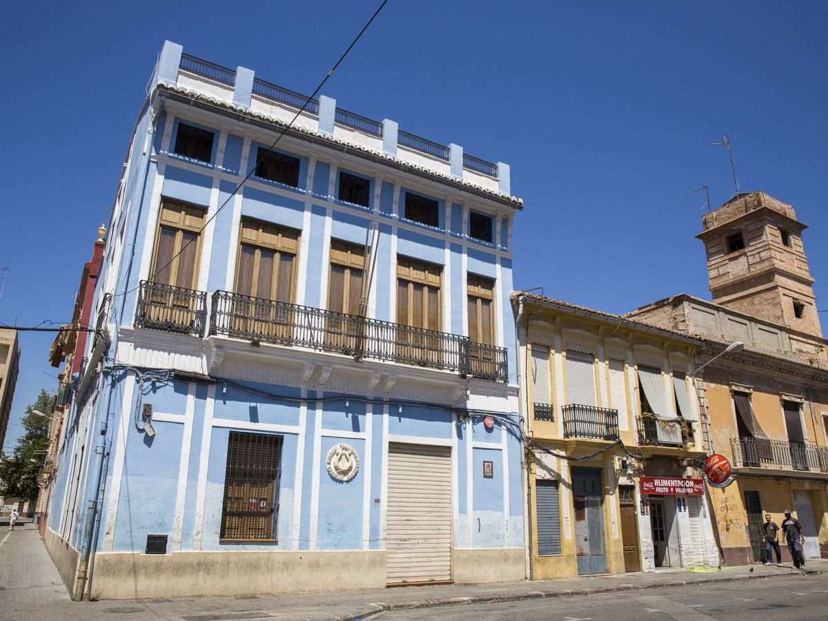 Foto: Uno de los edificios de corte modernista de El Cabanyal. Calle Escalante. (Marga Ferrer)