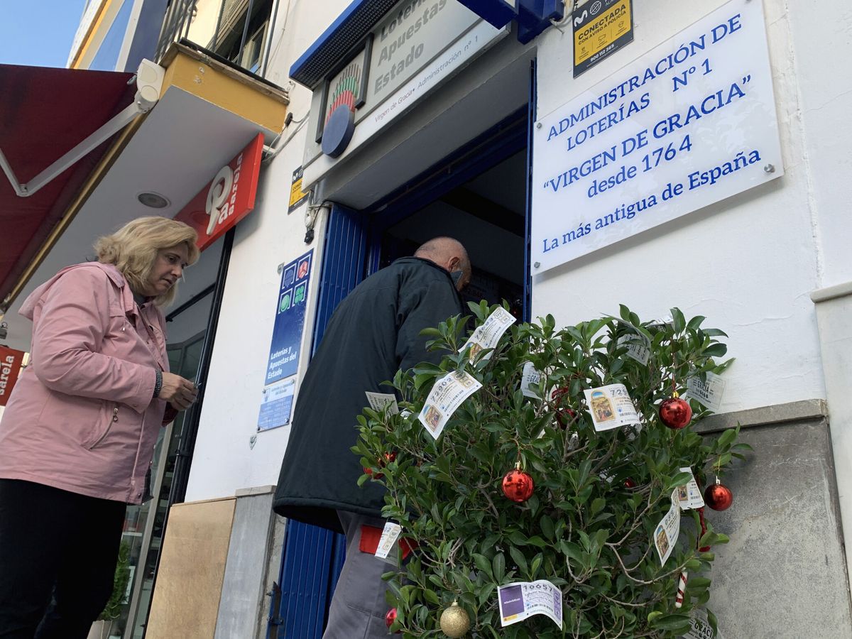 Foto: ¿Hay sorteo de la Lotería Nacional este jueves antes del Sorteo Extraordinario de Lotería de Navidad? (EFE / Fermín Cabanillas)