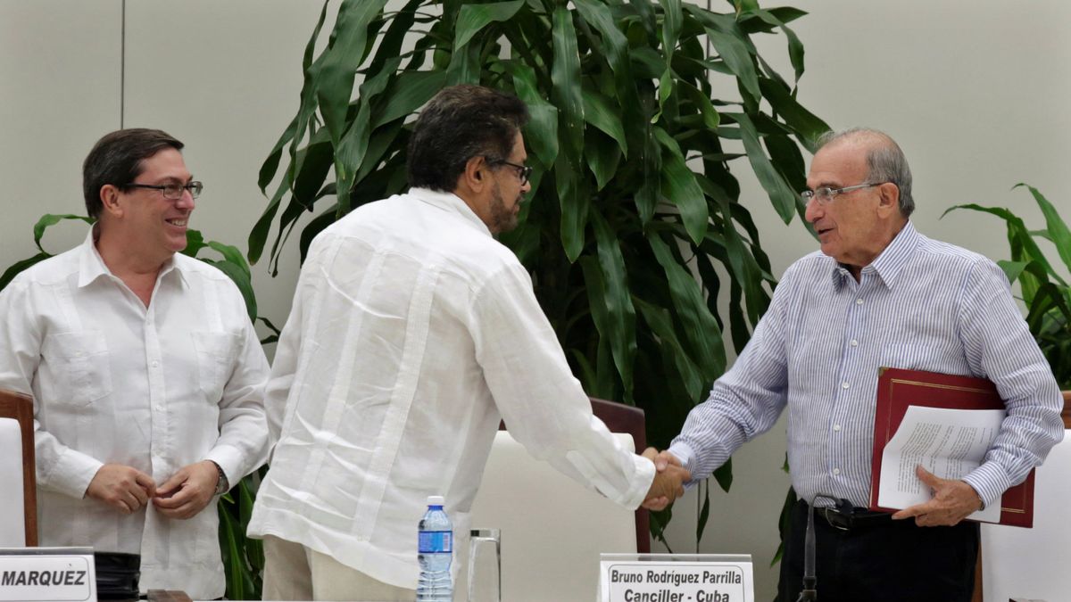 El Gobierno de Colombia y las FARC logran un nuevo acuerdo de paz
