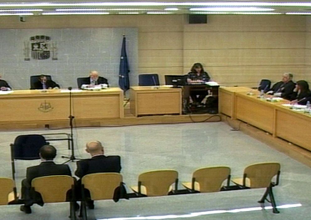 Foto: Imagen de televisión  de la sala donde se celebra el  juicio del caso Faisán