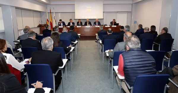 Foto: Imagen de la reunión de este jueves en la sede del COE. (COE / Nacho Casares)