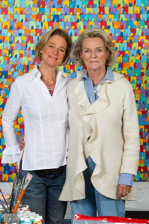 Delphine junto a su madre, Sybille de Selys Longchamps. (Cordon Press)