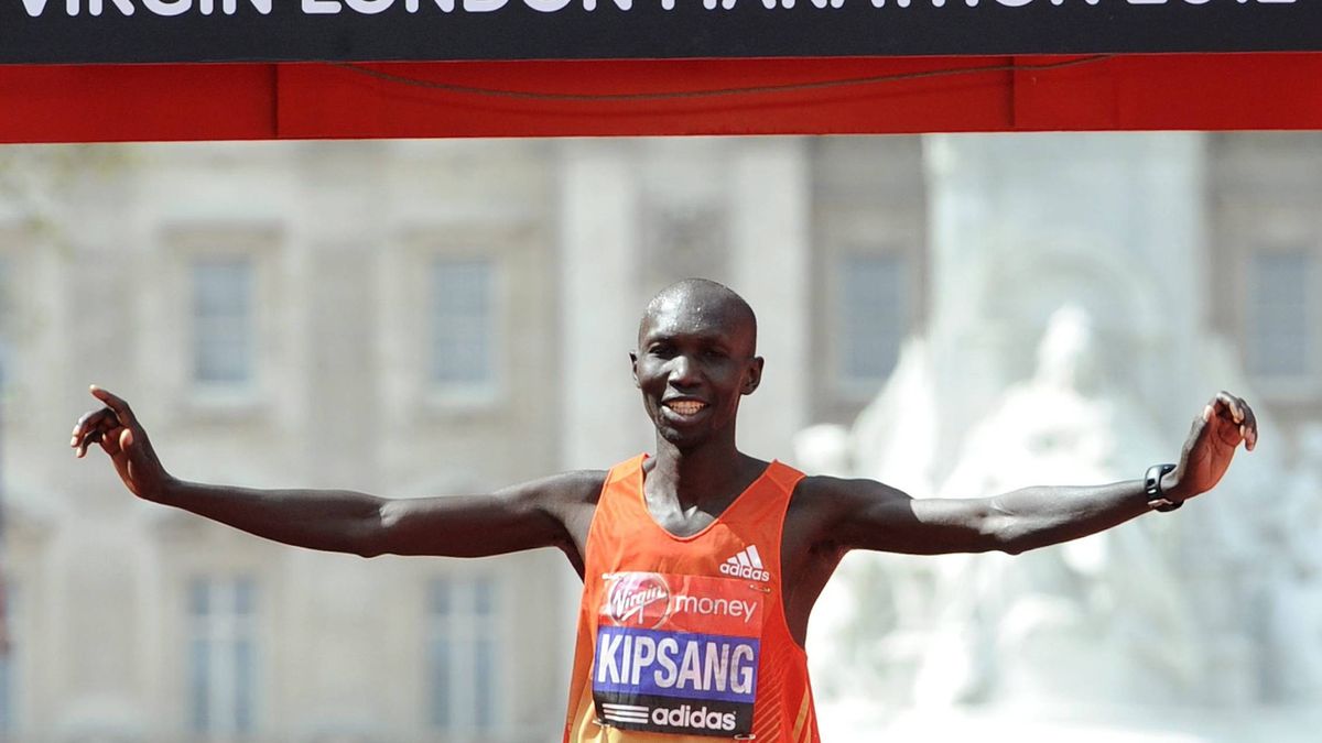 El keniano Kipsang bate en Berlín el récord mundial de maratón