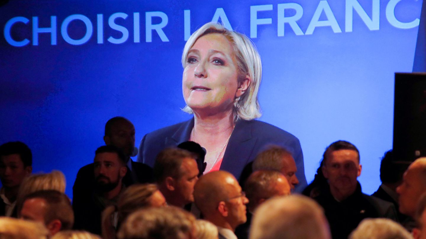 Marine Le Pen agradece el apoyo a sus electores. (Reuters)
