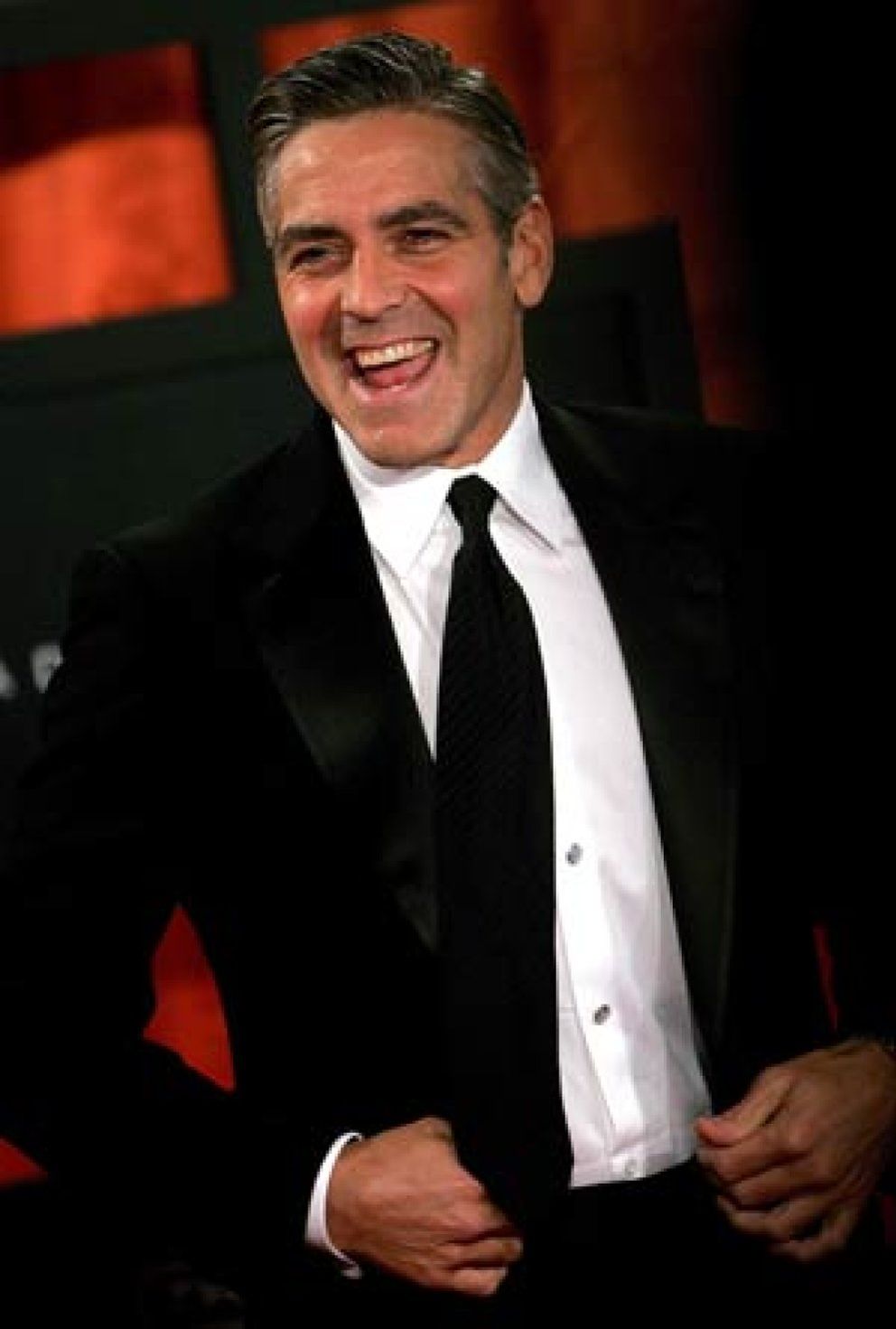 Foto: George Clooney y Brad Pitt abandonan la presentación de su película entre abucheos