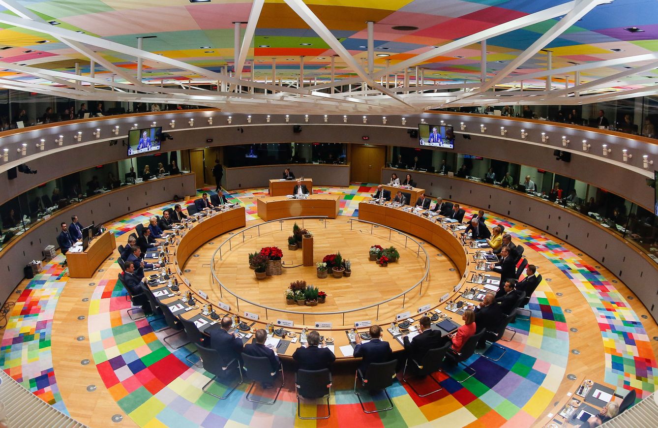 Los líderes de la UE al inicio de la Cumbre en Bruselas. (Reuters)