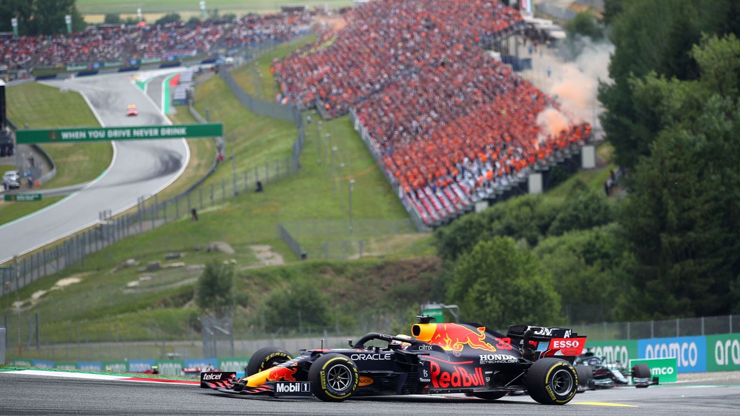 Verstappen está teniendo una carrera muy plácida. (Reuters)