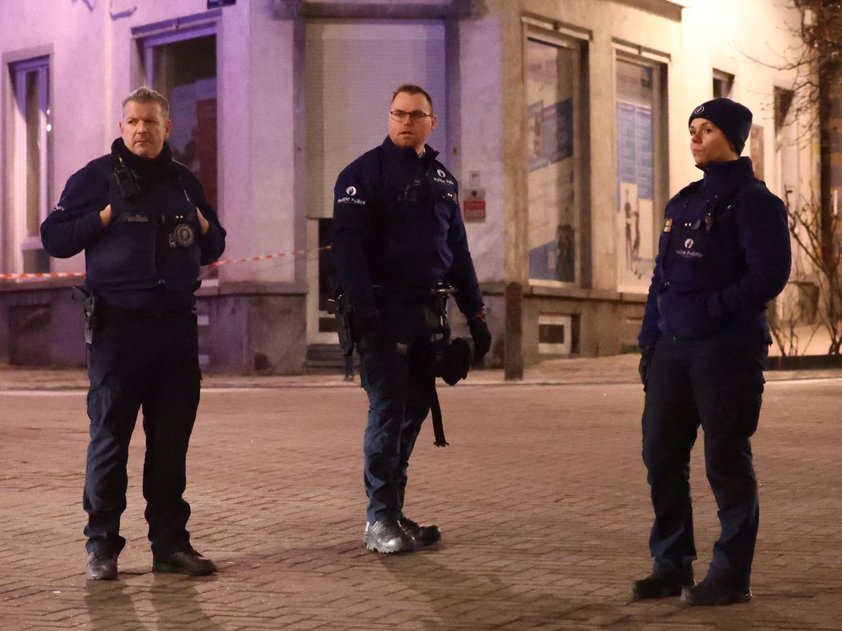 Foto: Operación policial en Bruselas, Bélgica. (EFE/Stephanie Lecocq)