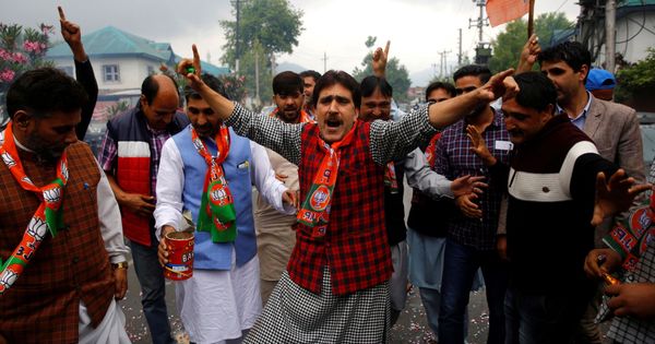 Foto: Simpatizantes del partido de Modi celebran los resultados. (EFE)