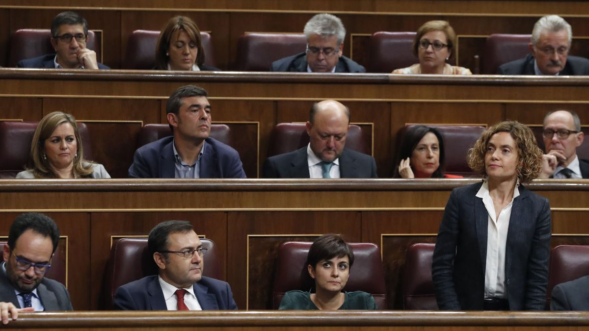 El PSOE abre expediente a los 15 diputados díscolos antes de multarles con 600 euros