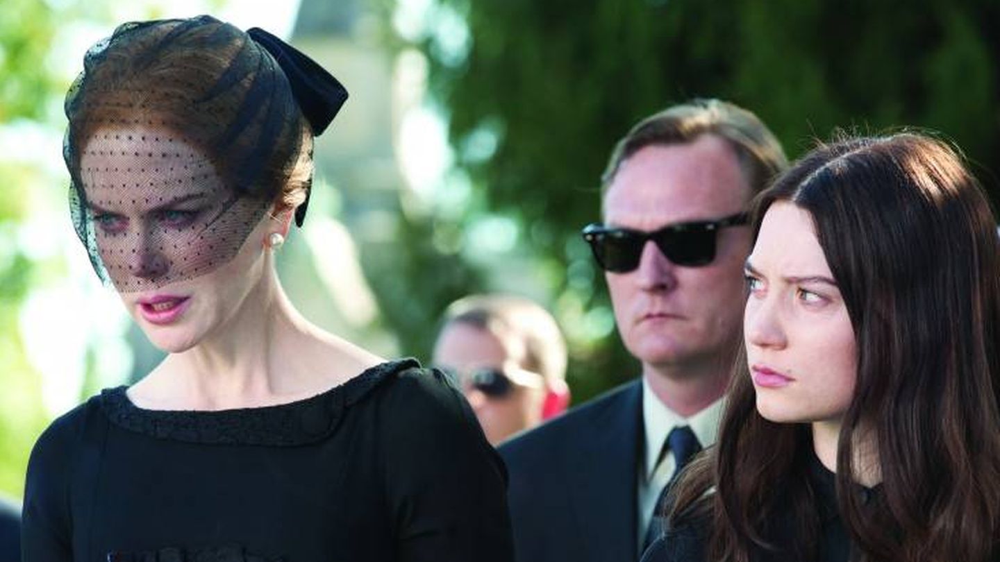 Nicole Kidman y Mia Wasikowska son madre e hija en 'Stoker'. (HBO)