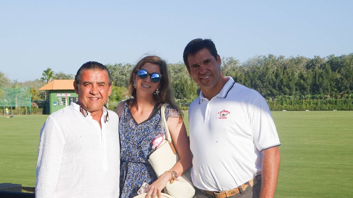 Luis Alfonso de Borbón y Margarita Vargas: veraneo en Sotogrande con el tío Jaime 