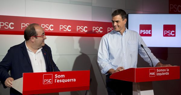 Foto:  El secretario general del PSOE, Pedro Sánchez (d), y el primer secretario del PSC, Miquel Iceta (i). (EFE)