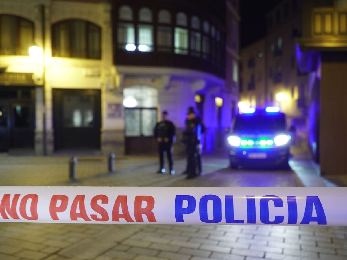 Foto: Un coche de Policía en Logroño en una imagen de archivo. (Europa Press/Alberto Ruiz)