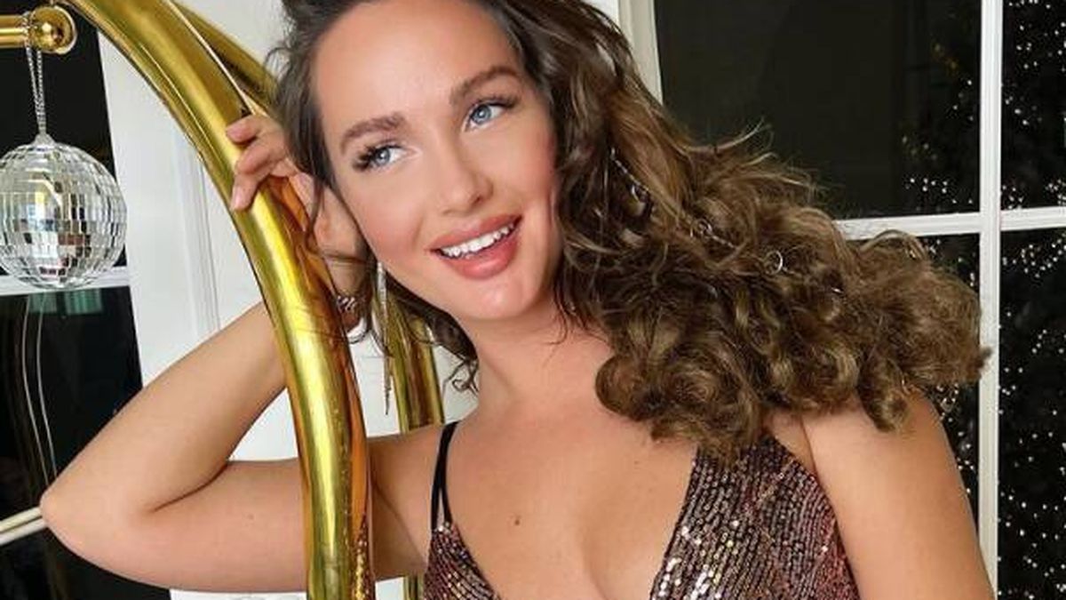 Miss Ucrania desmiente haberse alistado en el ejército de su país