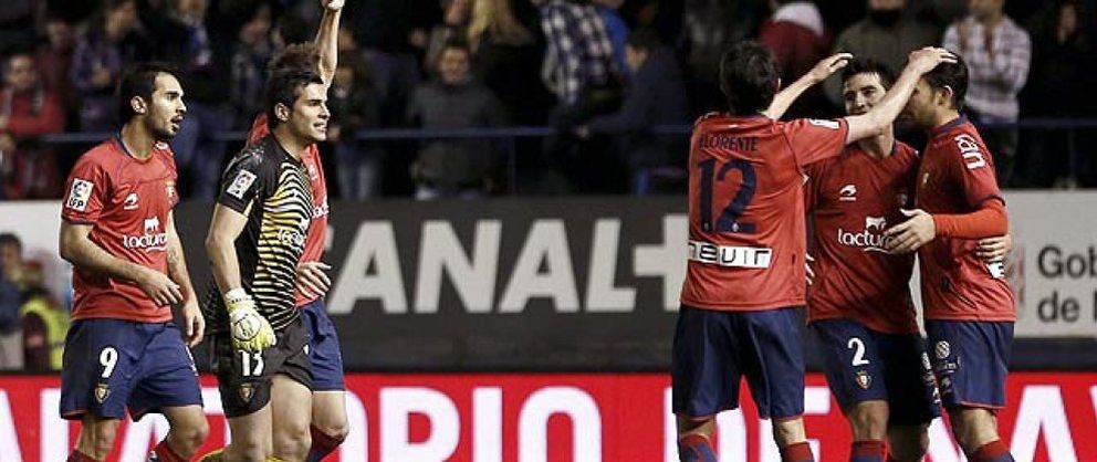Foto: Osasuna vence y mete al Zaragoza en el lío por la permanencia en Primera