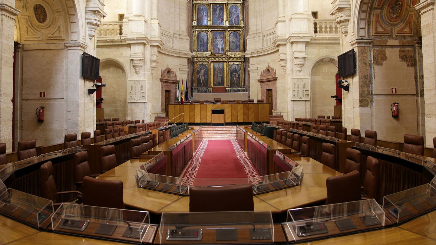 El salón de plenos del Parlamento de Andalucía.