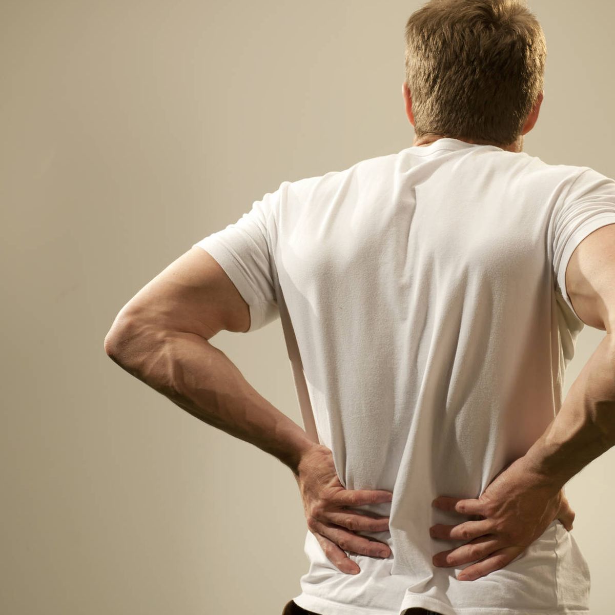Por qué duele el costado izquierdo del abdomen y qué hacer cuando pasa