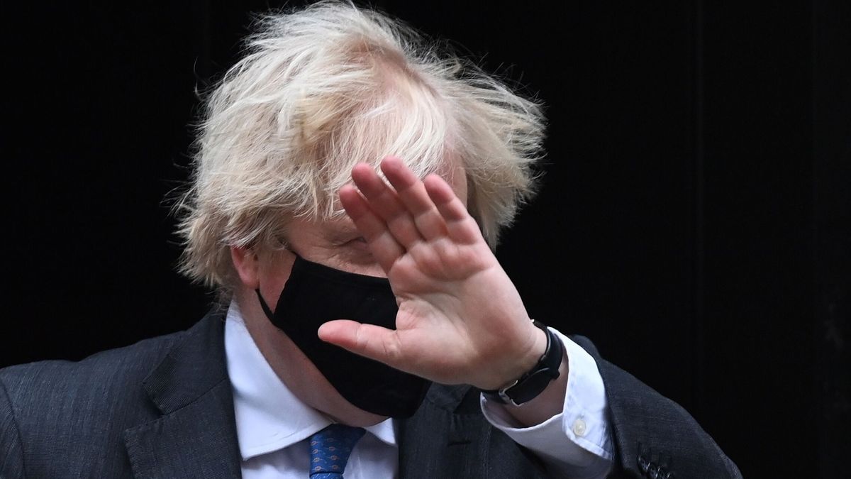 Motín ómicron en Westminster: la rebelión 'tory' acerca a Boris a una moción de confianza