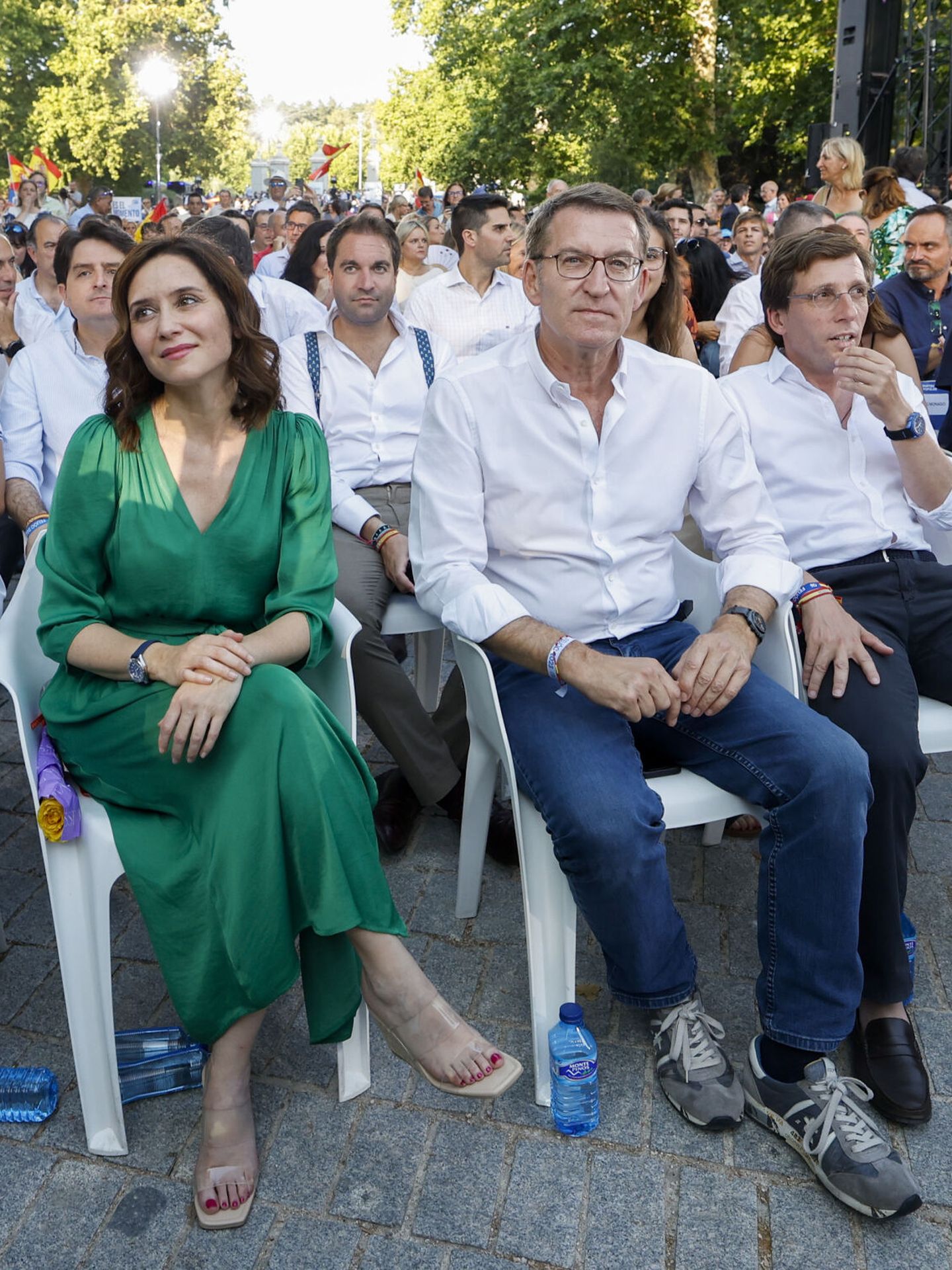 Alberto Núñez Feijóo, Almeida e Isabel Díaz Ayuso. (EFE/Juanjo Martín) 