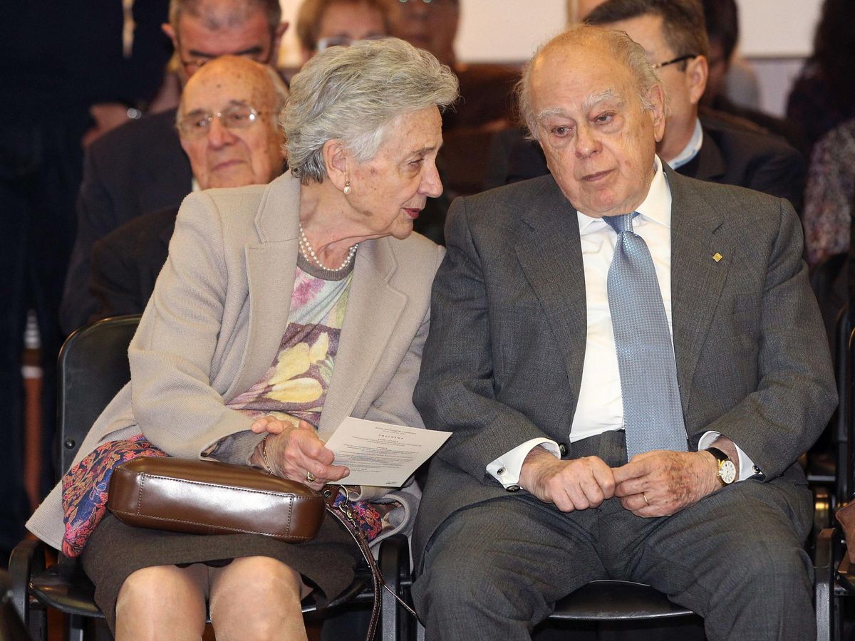 Foto: Ferrusola, junto a su marido, Jordi Pujol. (EFE)