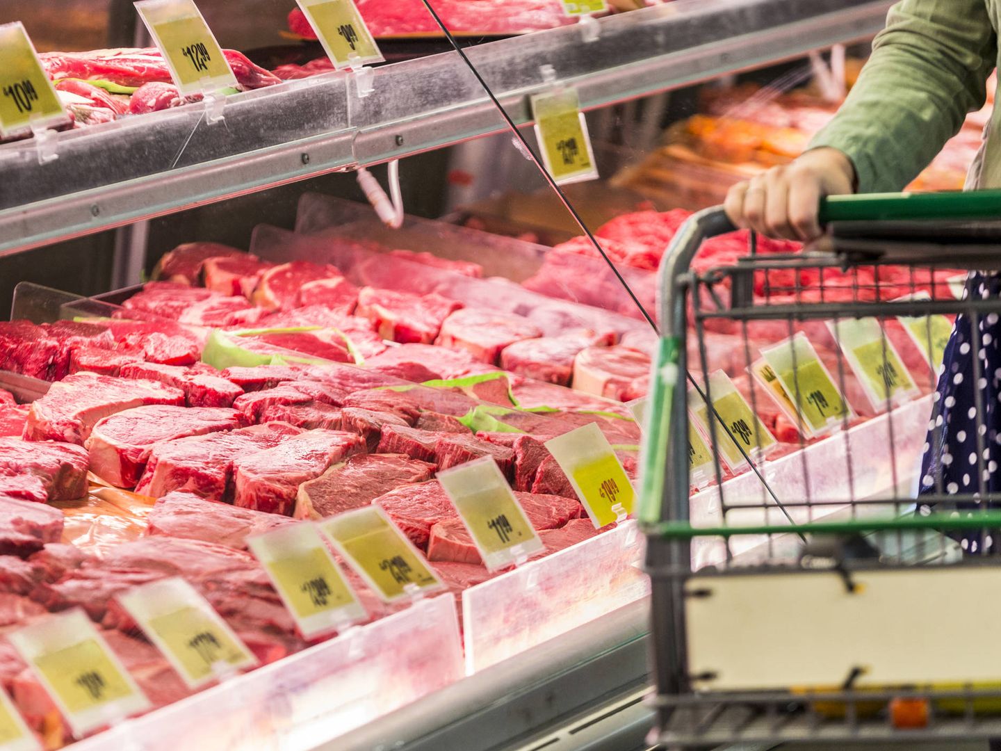 Carne fresca en un supermercado. (iStock)