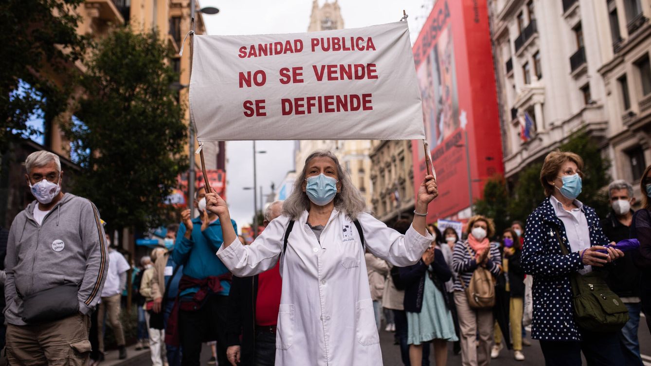 Foto: Manifestación en defensa de la sanidad pública en Madrid. (Getty/Europa Press/Alejandro Martínez Vélez)