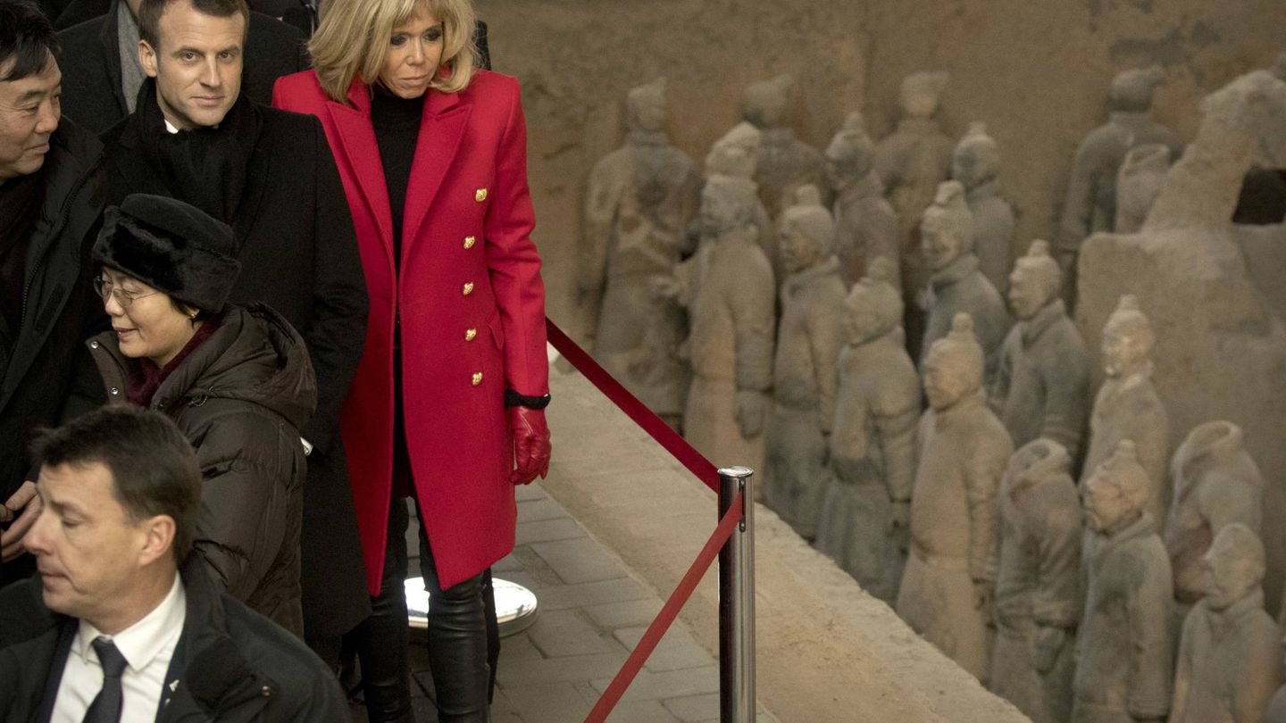 Brigitte Macron y su marido, Emmanuel, en China. 