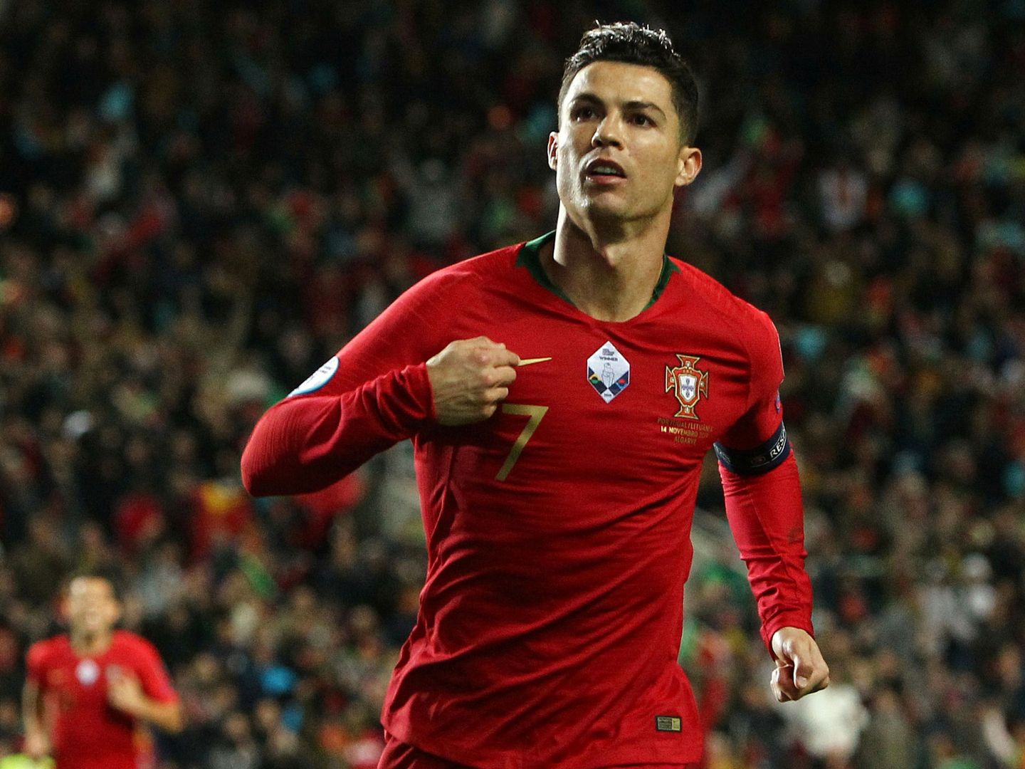 Cristiano Ronaldo está cerca de convertirse en el máximo goleador del fútbol de selecciones. (Reuters)