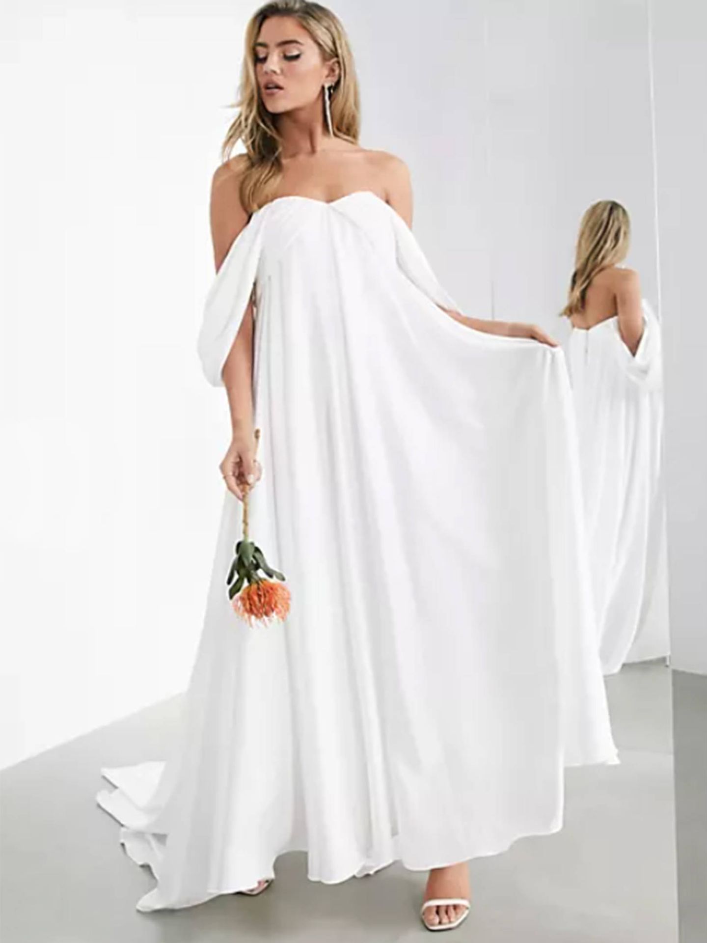 Vestido de novia de Asos. (Cortesía)