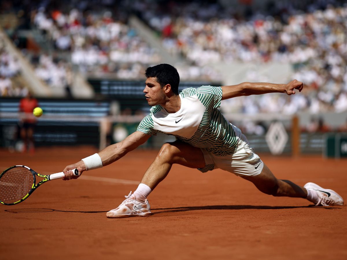 Foto: Carlos Alcaraz, en Roland Garros. (EFE/Yoan Valat)