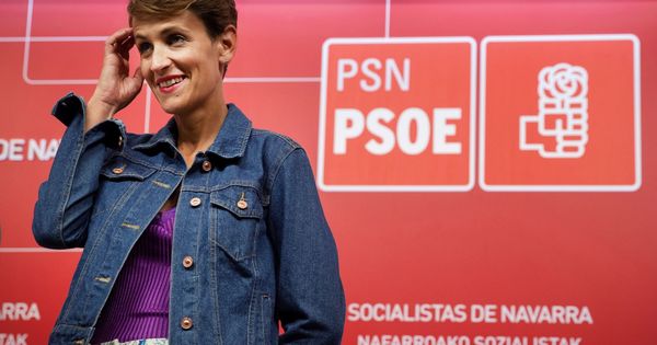 Foto: María Chivite, en un acto en la sede del PSN en Pamplona. (EFE)