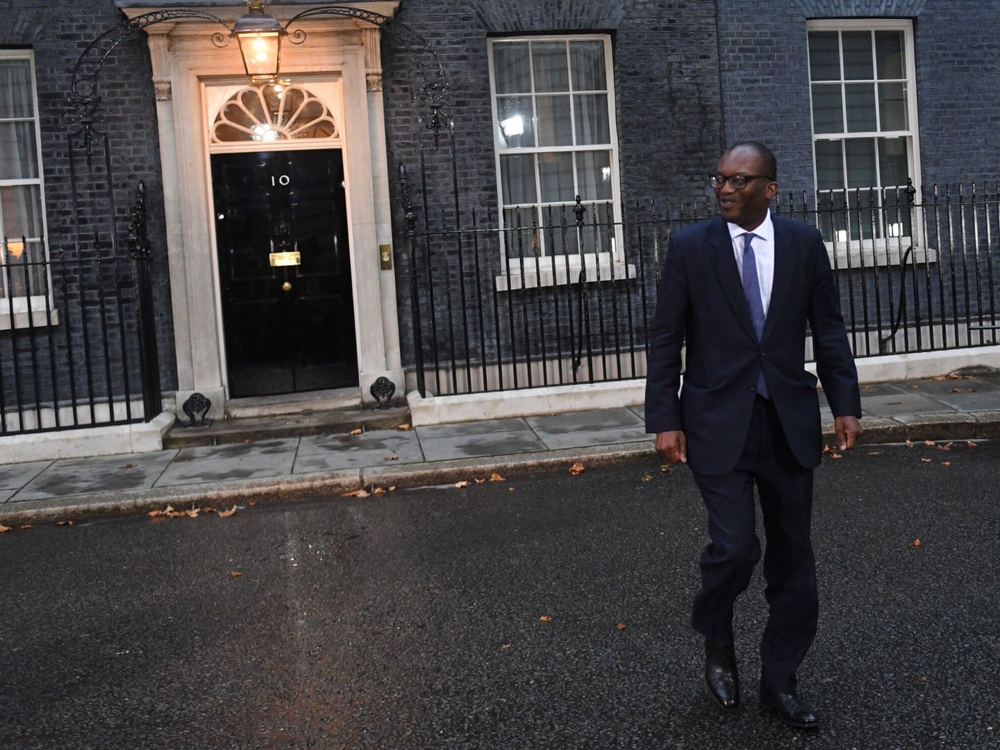 El ministro de Economía, en el 10 de Downing Street. (Reuters)  