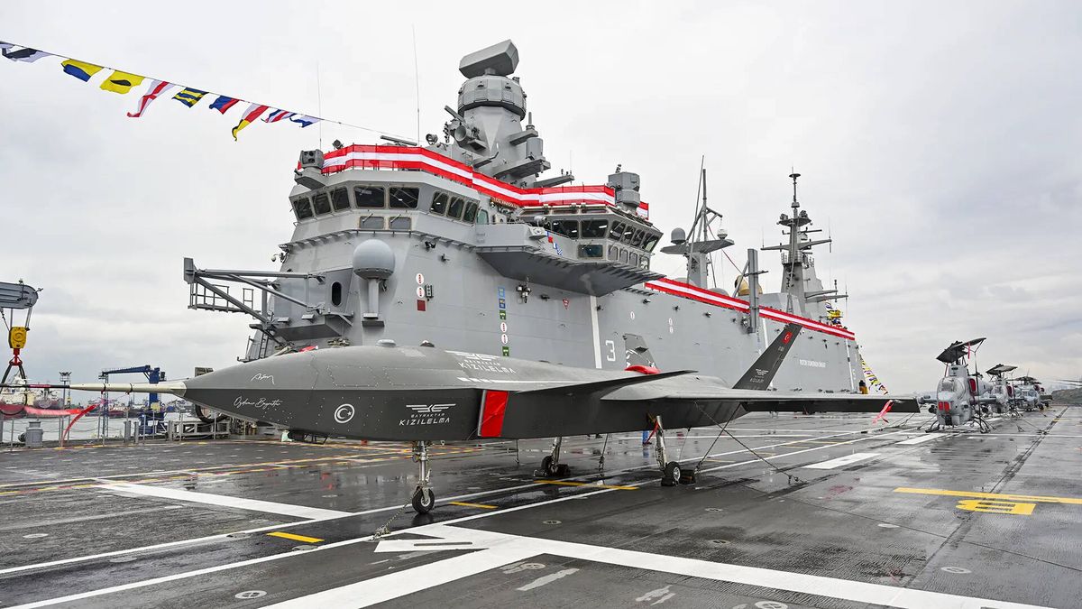 El caza 'invisible' construido con Ucrania será el arma decisiva del nuevo portaaviones turco