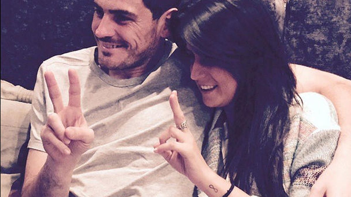 Instagram - Casillas y su cuñada, enganchados a 'La Voz' 
