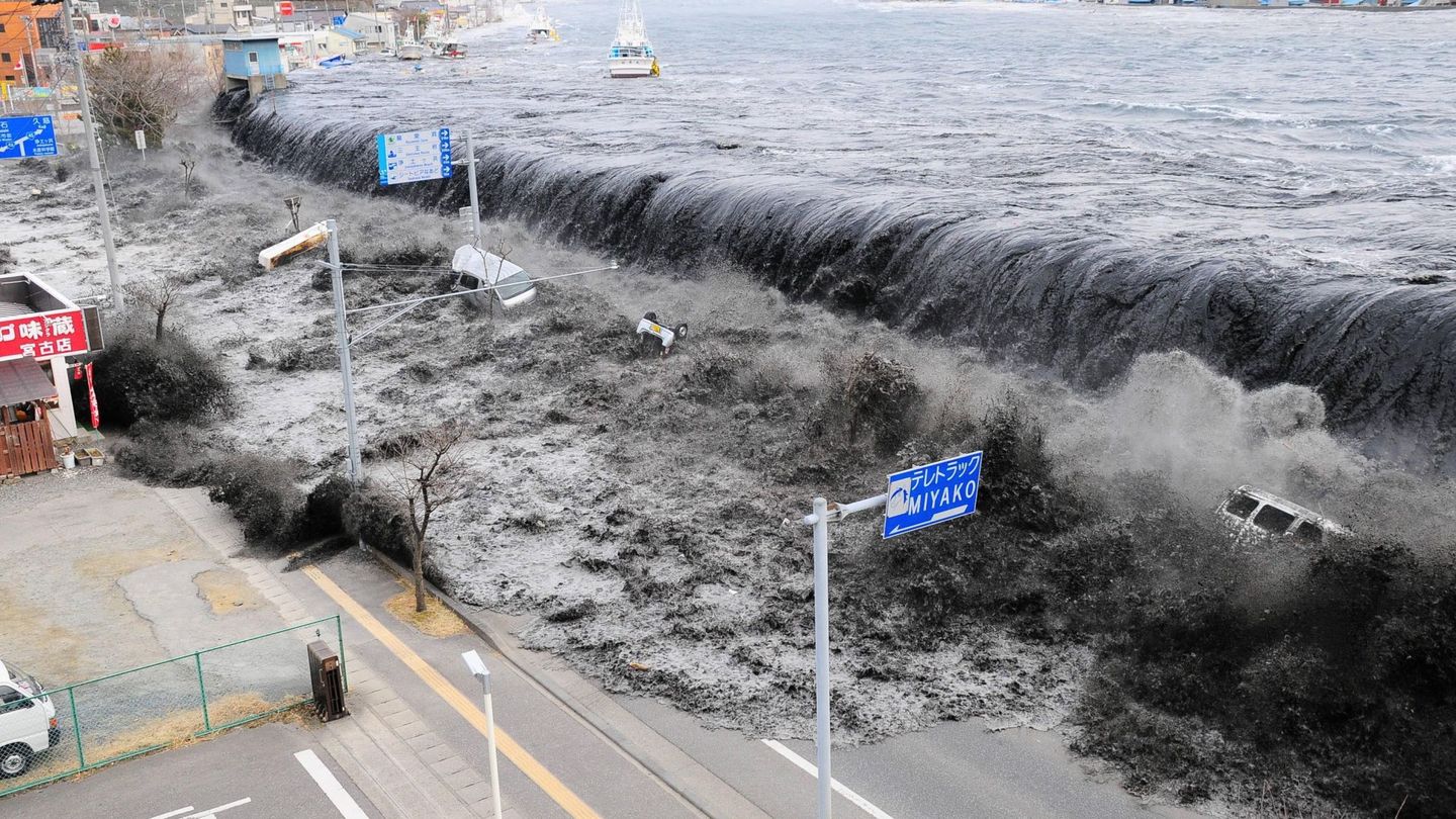 Olas de hasta 14 metros se produjeron tras el tsunami de 2011. (Reuters)