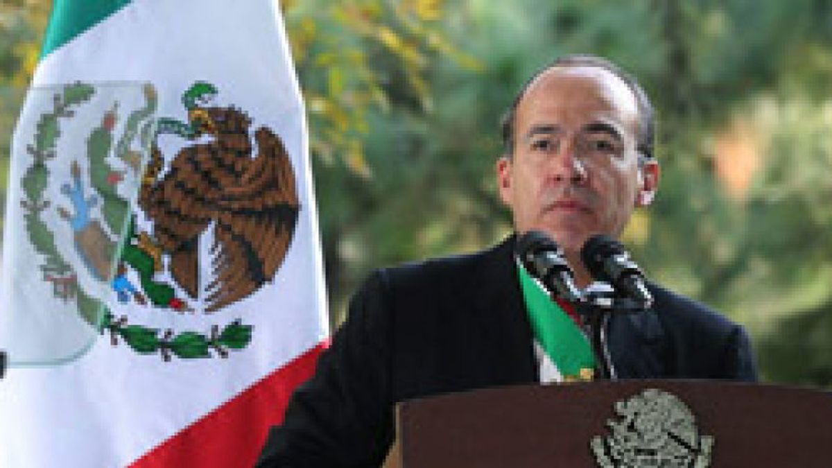 Fitch reduce la calificación de la deuda de México