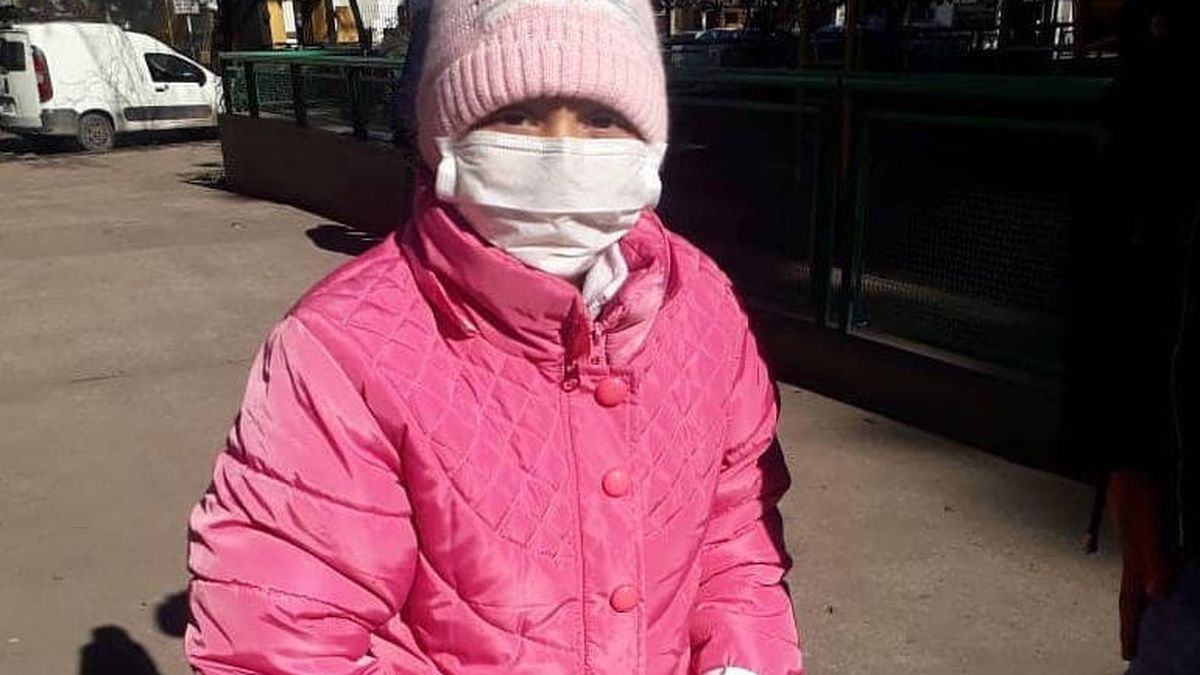 Delfina, la niña de 9 años que celebra haber ganado la batalla al cáncer
