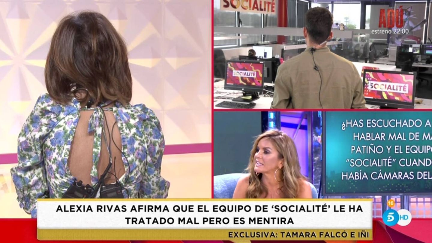 María Patiño dando la espalda al público de 'Socialité'.(Telecinco).