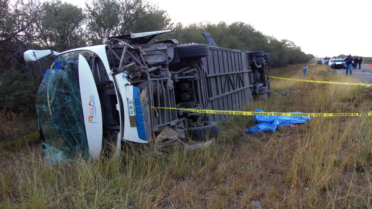 Al menos 19 muertos en un accidente de un autobús de peregrinos en Estado de México