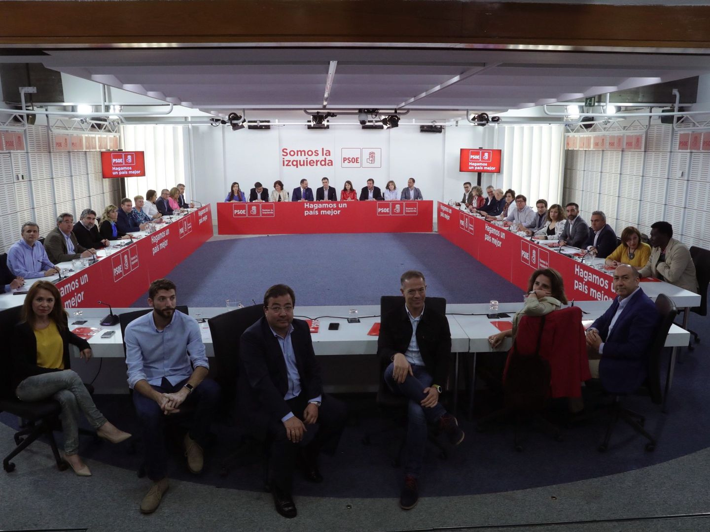 Imagen de la reunión de la Ejecutiva Federal del PSOE en la sede de Ferraz el viernes. (EFE)